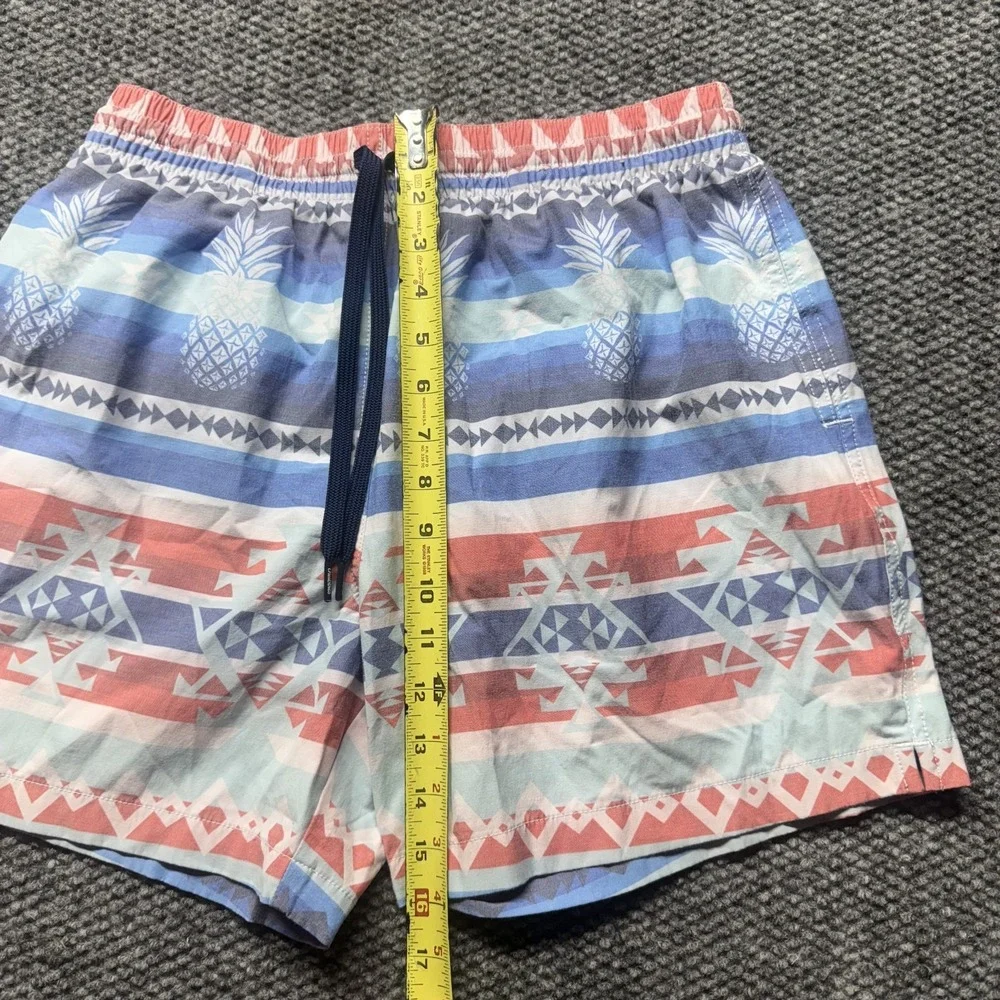 Chubbies Swim Trunks Men's M Multicolor Aztec & Pineapple Surfing 5.5